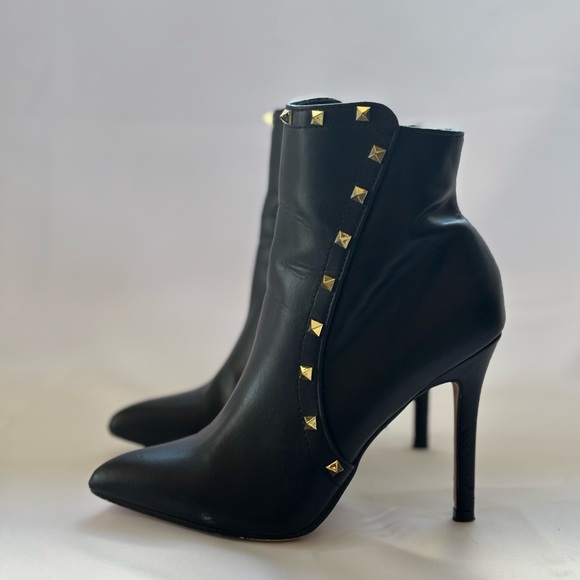 Catherine Malandrino Black Studded Ankle Boots Gold Studs Size 6.5 M - Picture 5 of 16